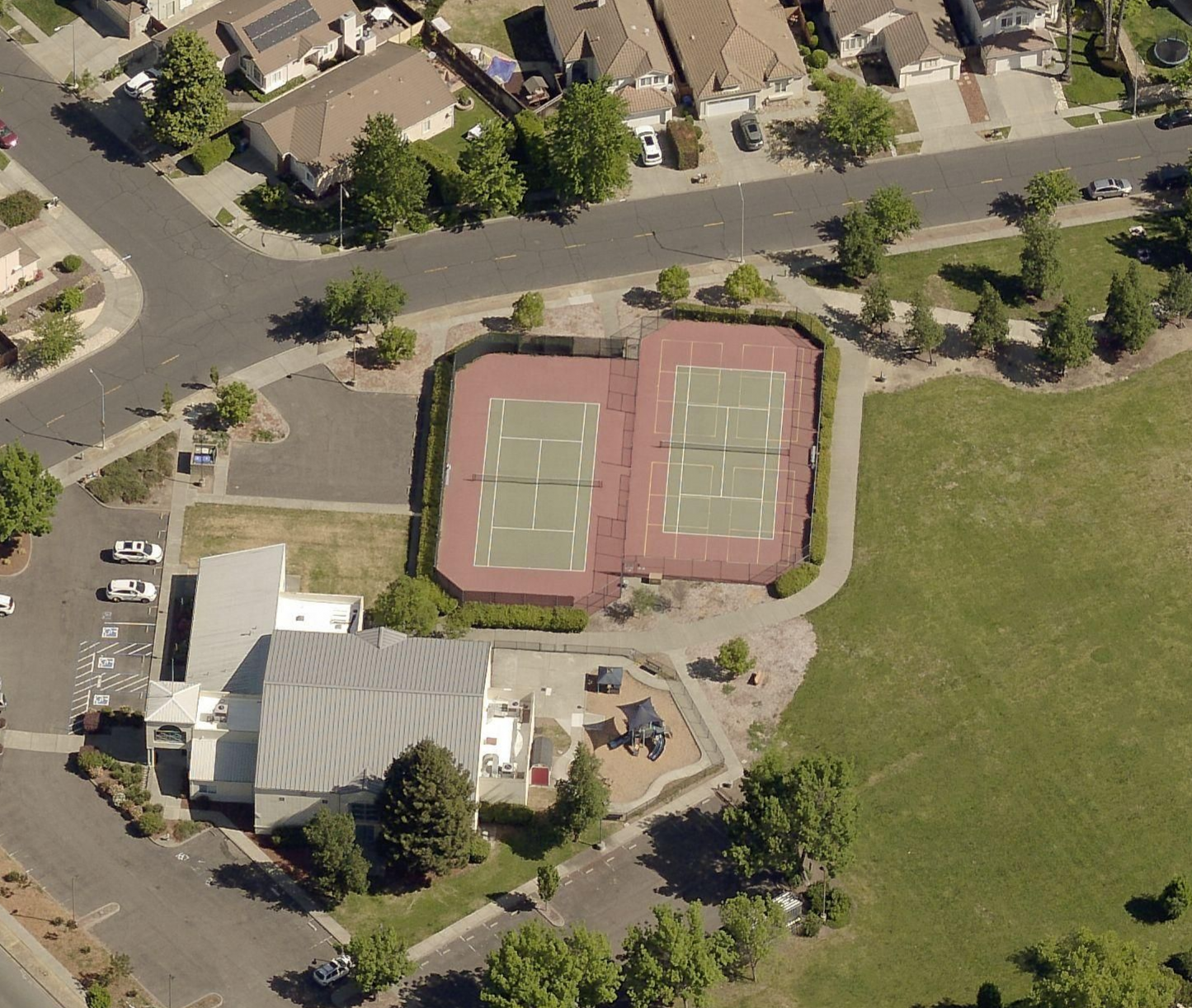 Las Flores Community Center