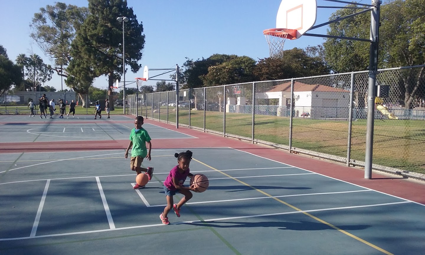 5720 Clark Ave, Lakewood, CA, 90712, USA