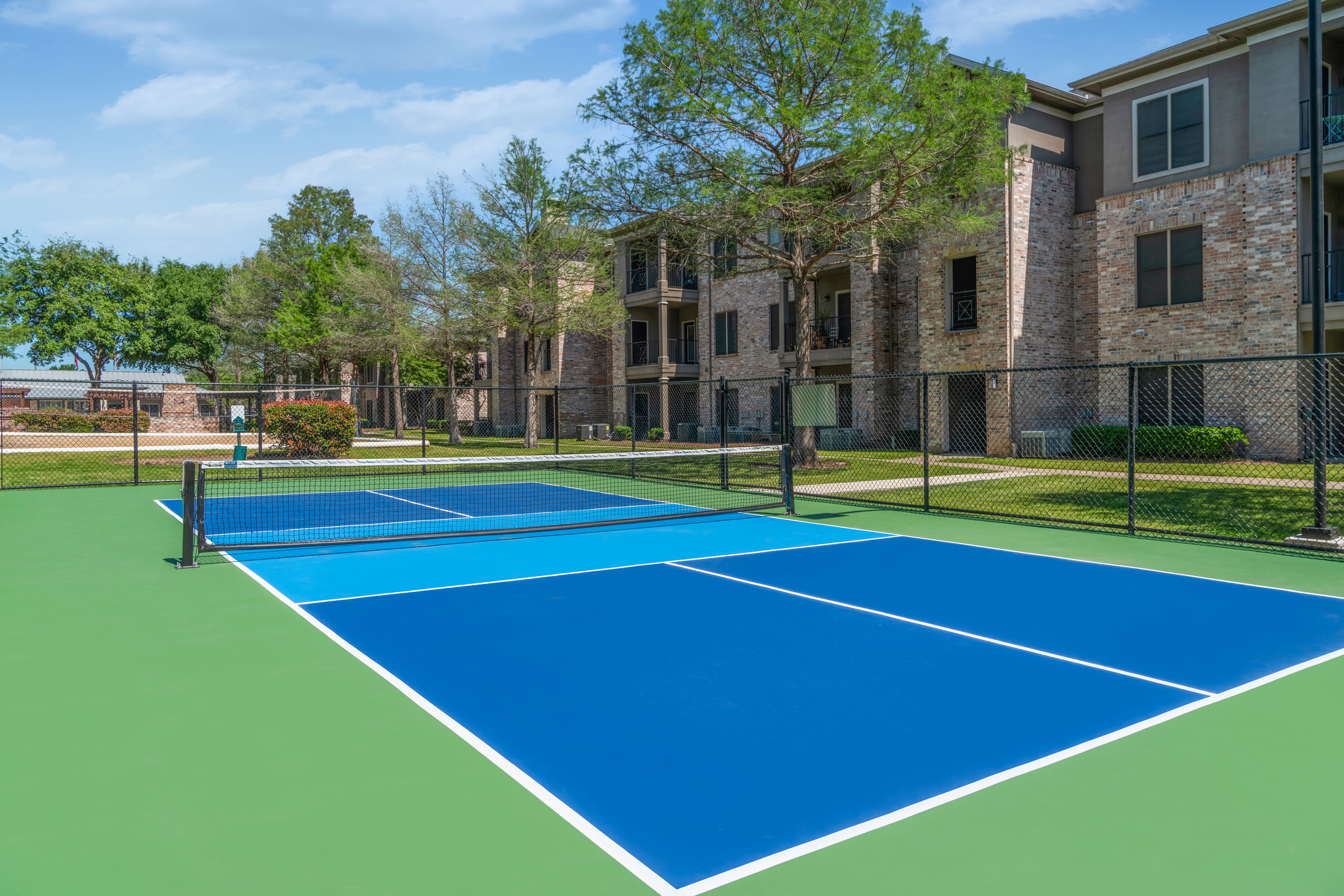 2057 W Hebron Pkwy, Carrollton, TX 75010, USA