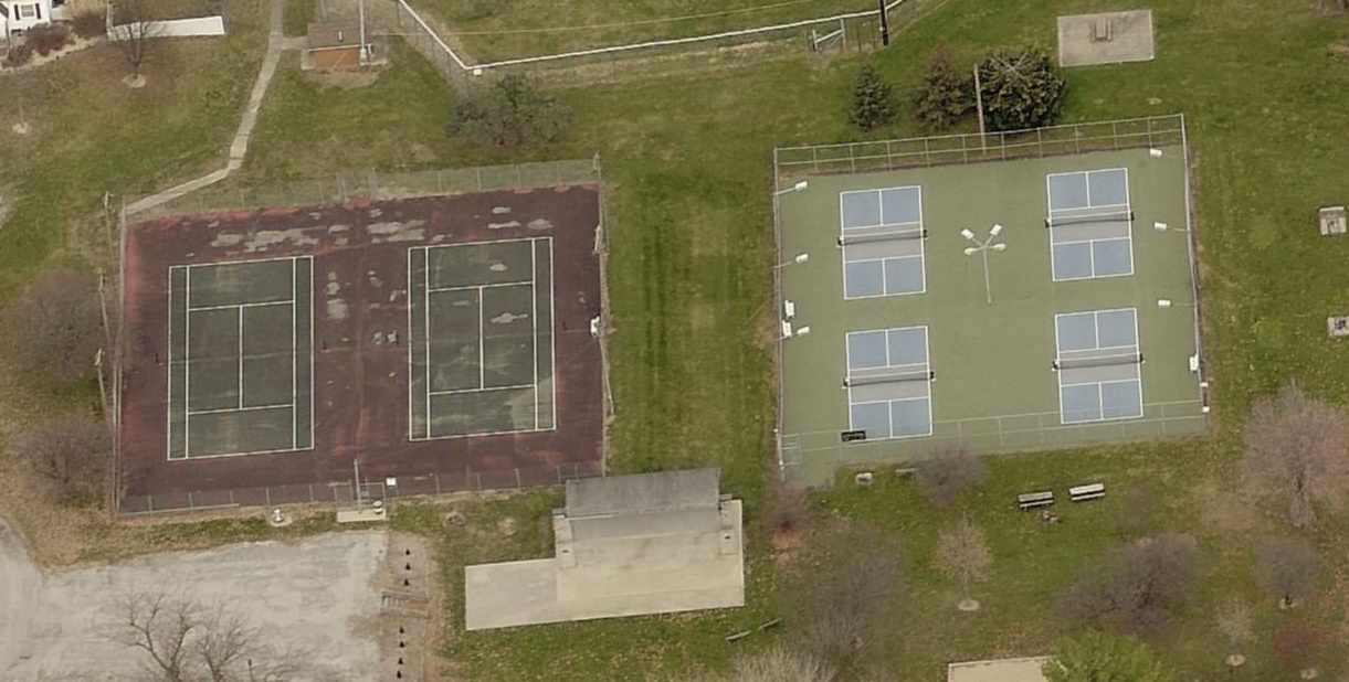 Williams Court @ Riverside Park
