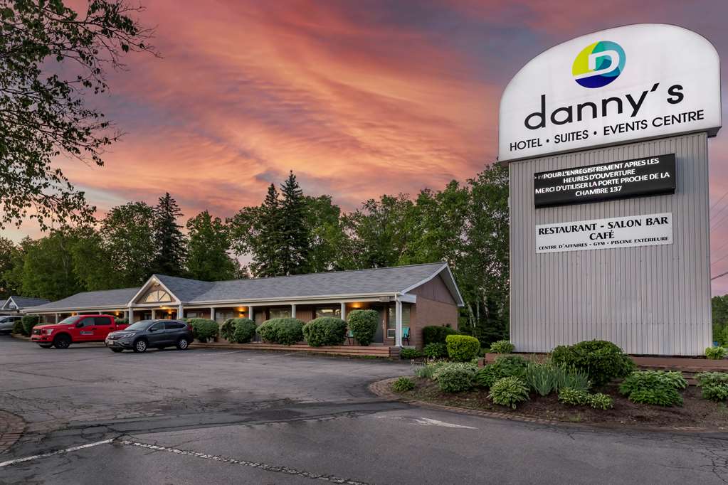 Danny's Hotel & Suites
