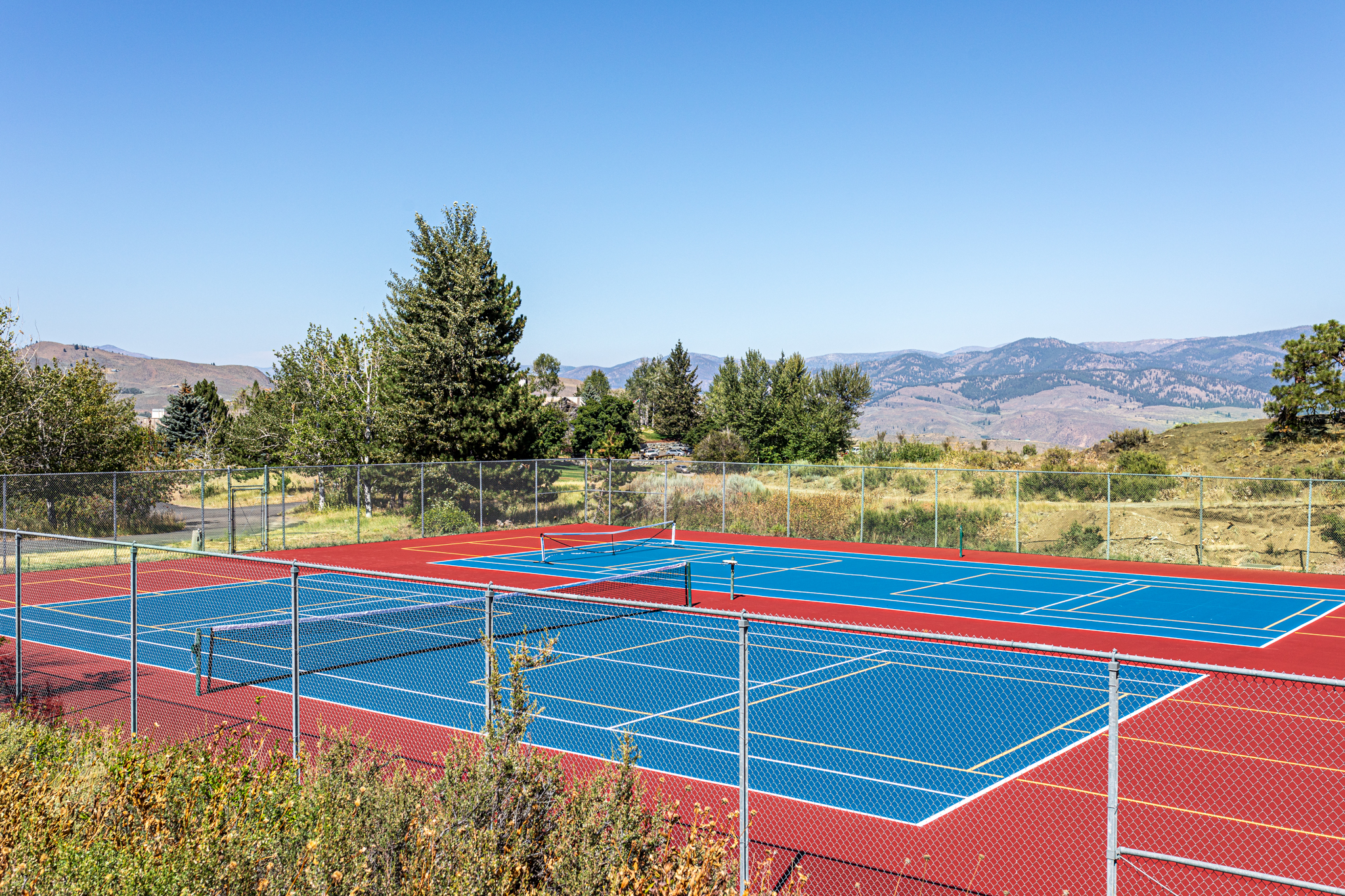 604 Patterson Lake Road, Winthrop, WA, USA