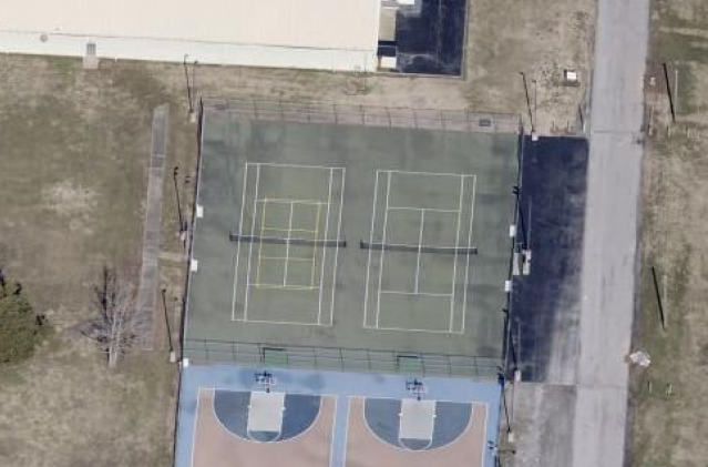 1102 E Cleveland St, West Frankfort, IL, 62896, USA