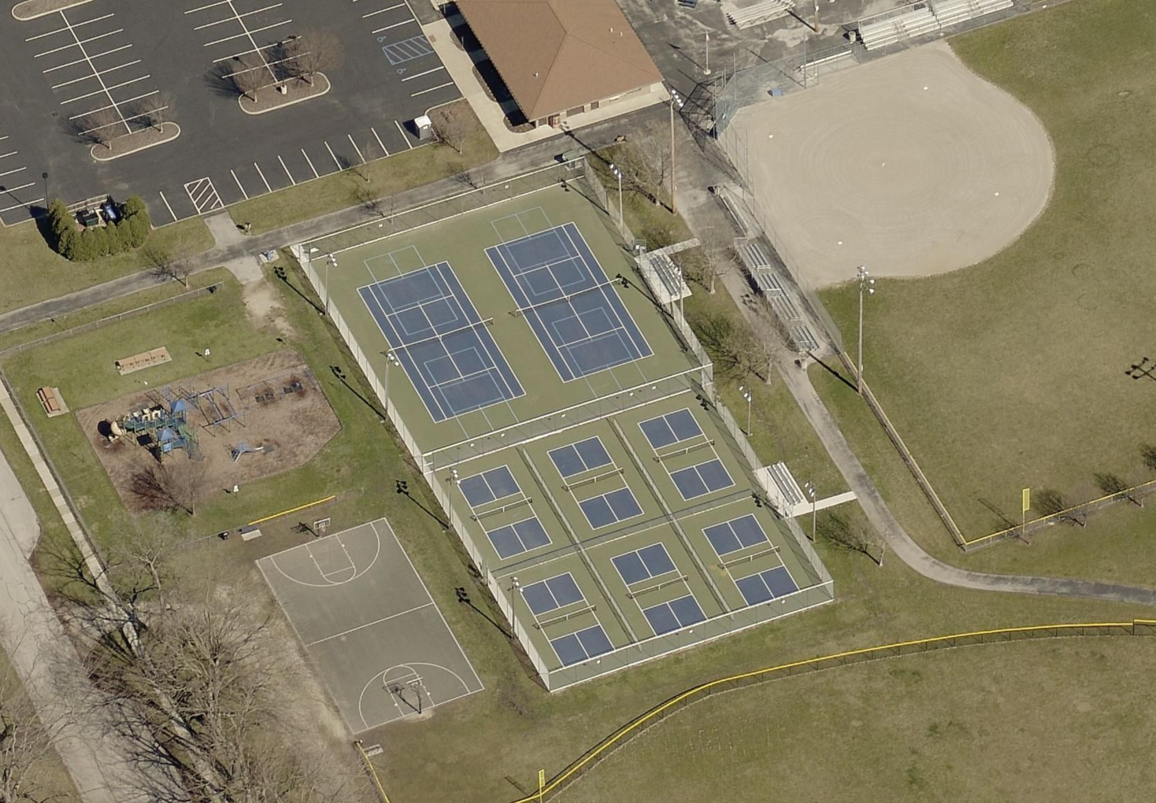 915 Elm St, Perrysburg, OH, 43551, USA