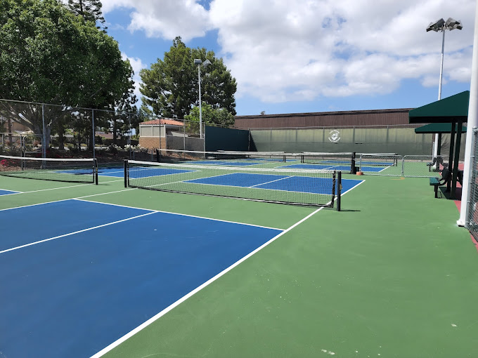 Lake Forest Beach & Tennis Club