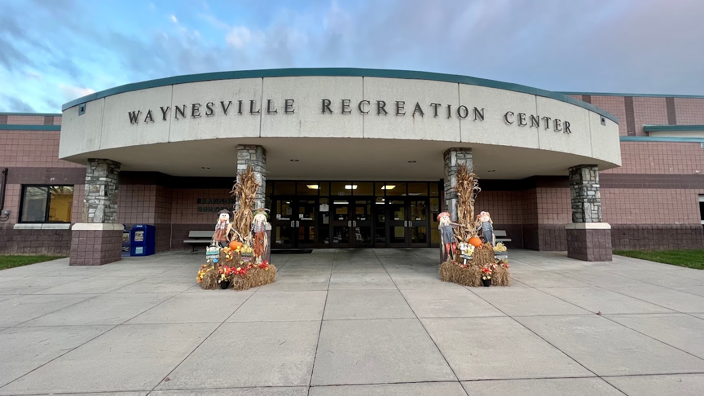 Pickleball at Waynesville Recreation Center Bounce