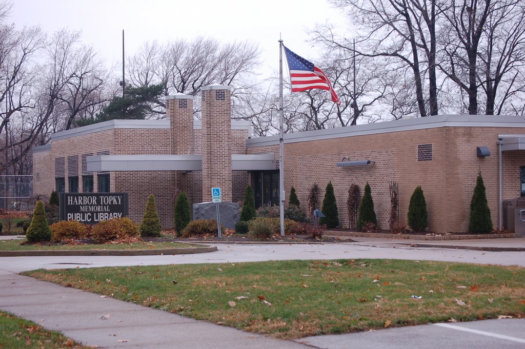 Harbor Topky Memorial Library