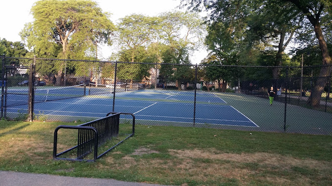 4630 N Milwaukee Ave, Chicago, IL, 60630, USA