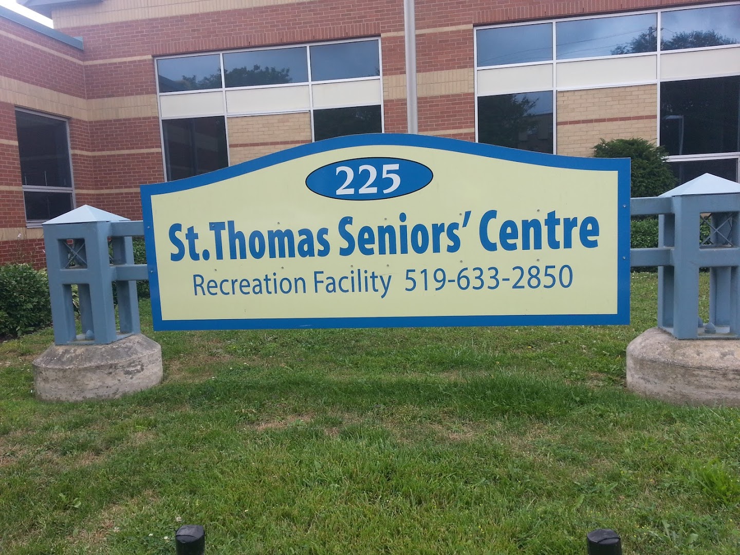 225 Chestnut St. St. Thomas, ON N5R 2B5, Canada