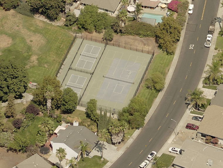 Discovery Bay Public Courts