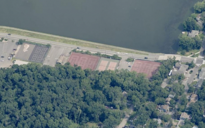 Packanack Lake & Tennis Club