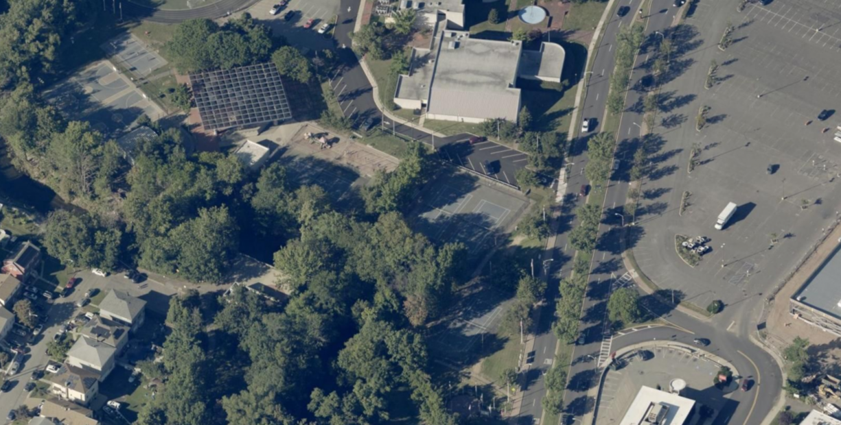 Memorial Drive Tennis Courts