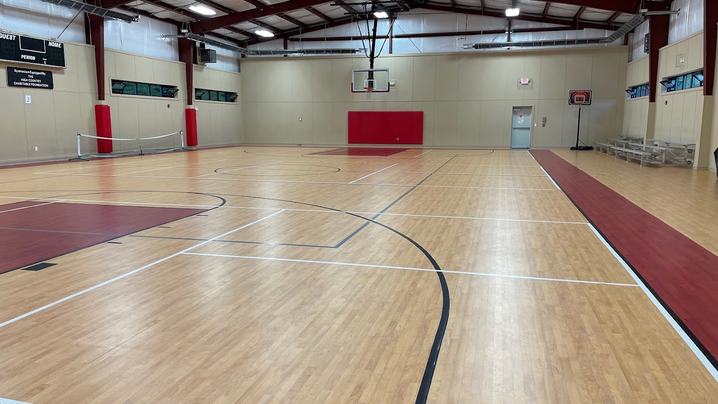 434 Hospital Dr, Newland, NC, 28657, USA