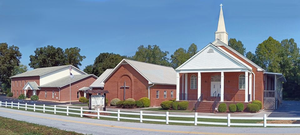 909 Tracy Grove Rd, Flat Rock, NC, 28731, USA