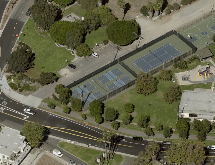 151 Marina Dr, Seal Beach, CA, 90740, USA