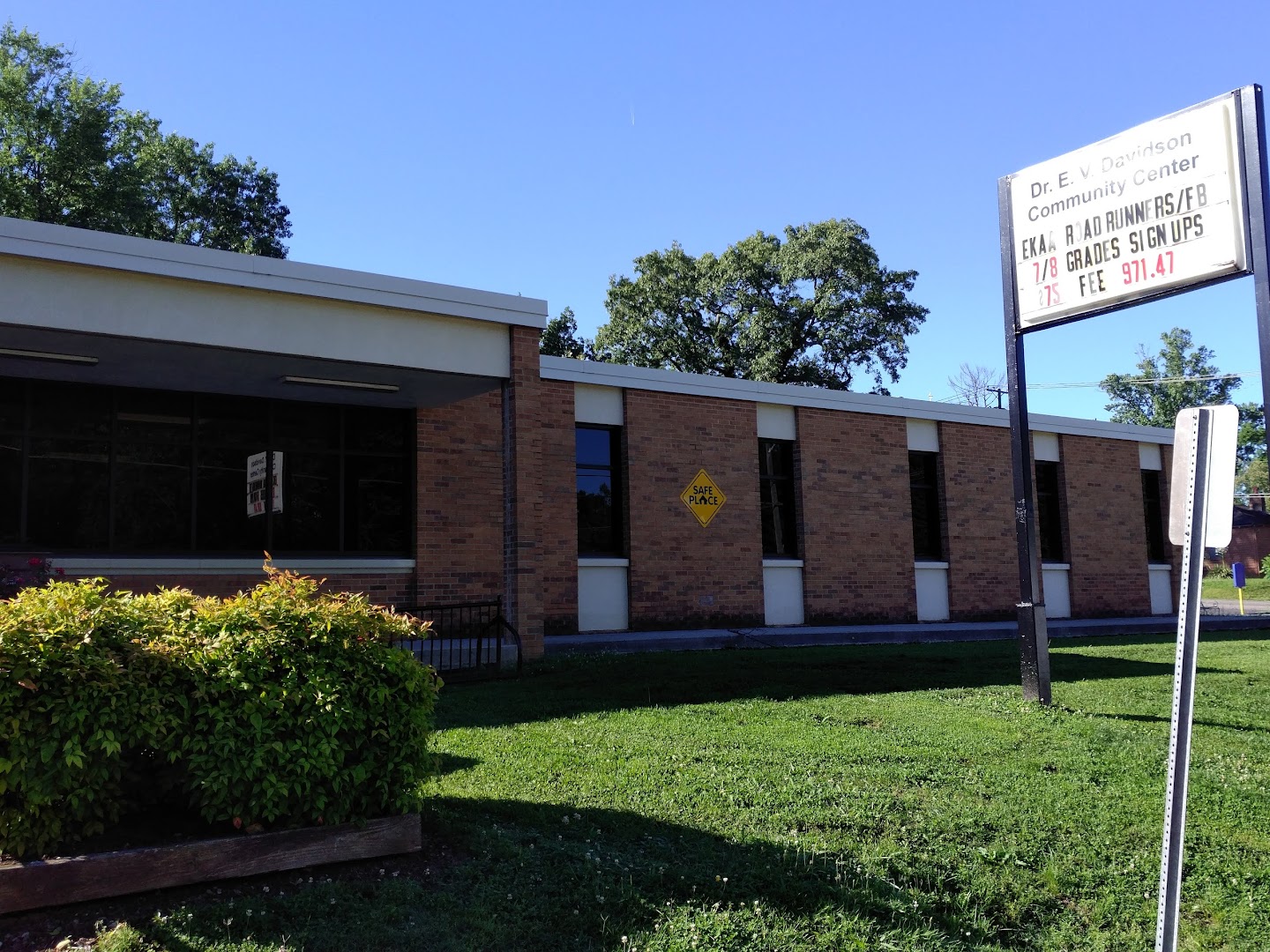 Dr. E. V. Davidson Community Center