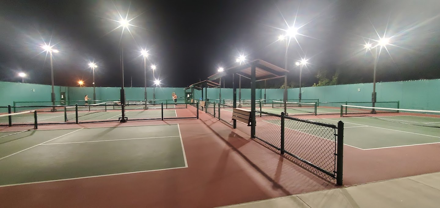 Tennis in a Pickle