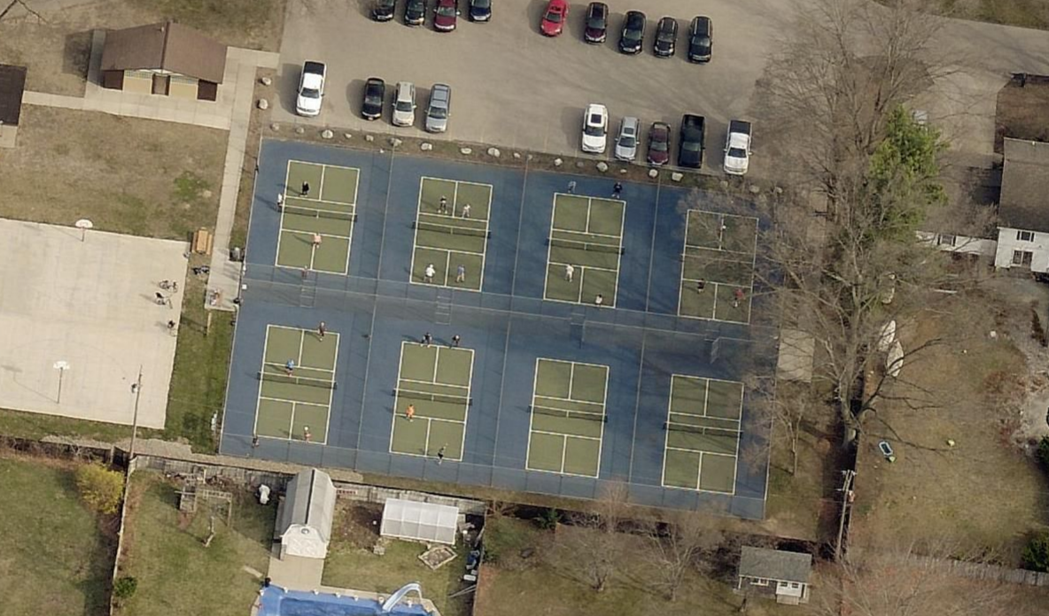 811 E Savidge St, Spring Lake, MI, 49456, USA