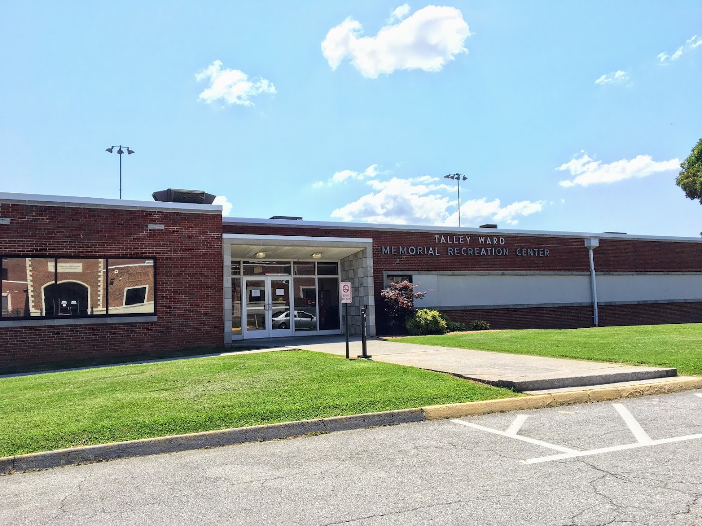 Pickleball at Talley Ward Recreation Center Bounce