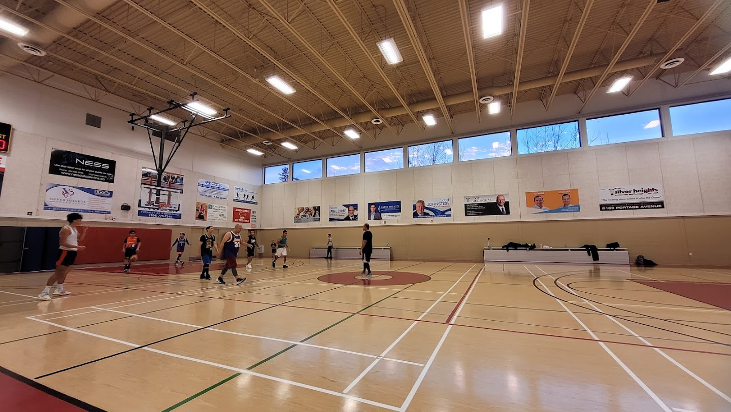 210 Rita St, Winnipeg, MB R3J 2Y2, Canada