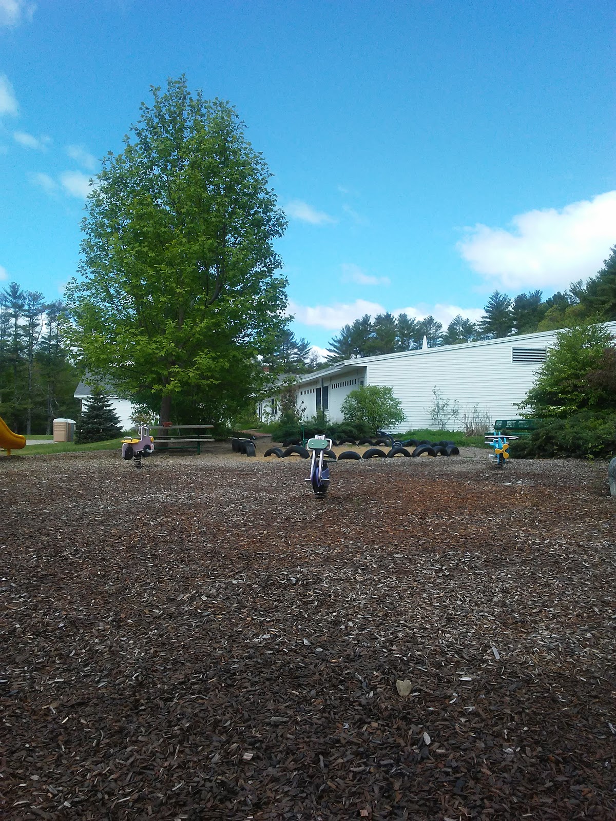 139 Stage Rd, Nottingham, NH, 03290, USA
