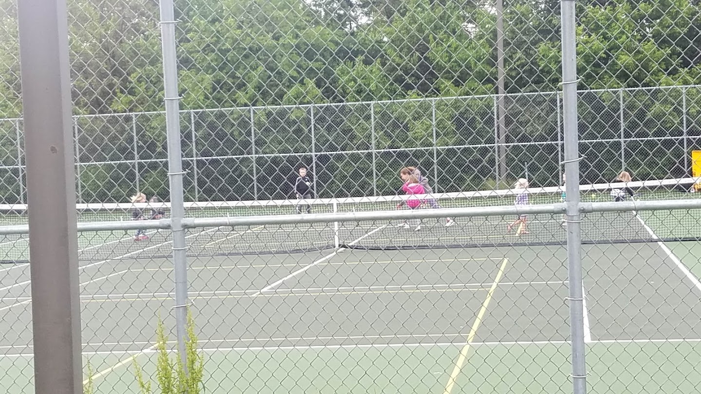 Willowbrook Basketball, Tennis & Pickleball Courts