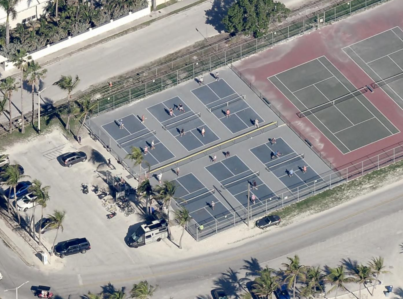 Higgs Beach Park Tennis Courts