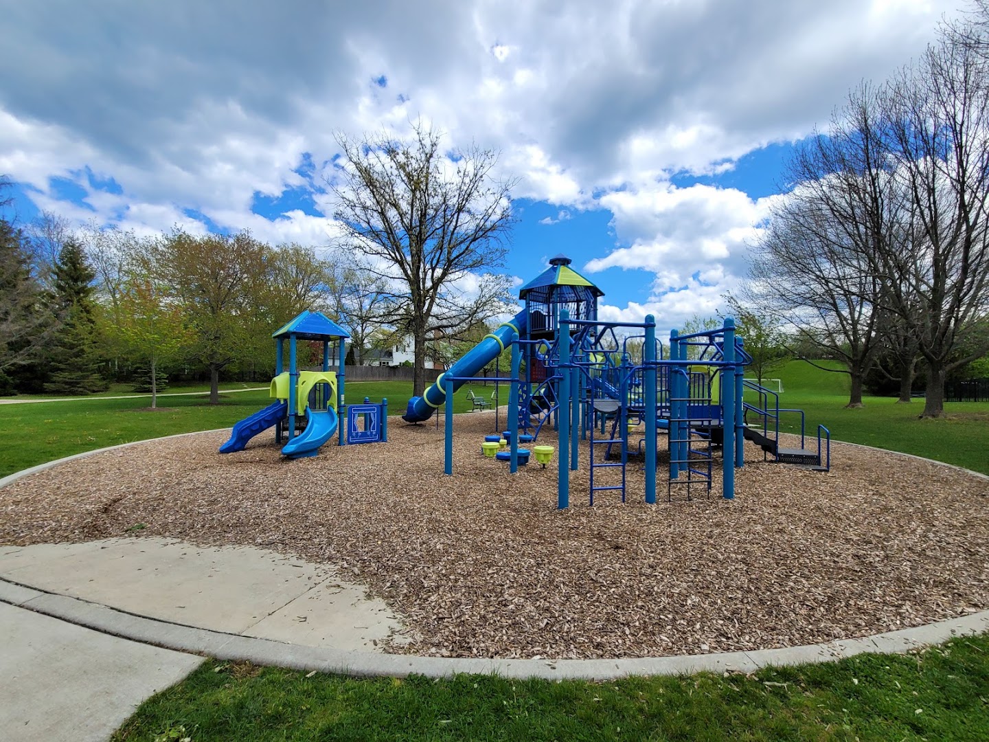 353 W Washington Ave, Lake Bluff, IL, 60044, USA