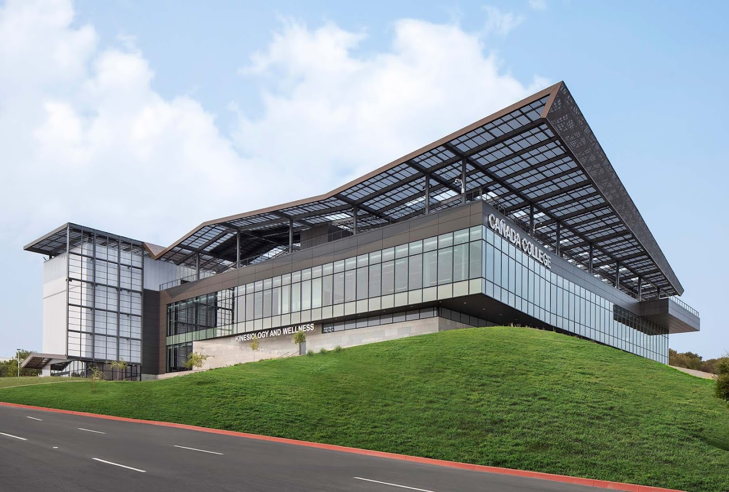 Cañada College Athletic Center