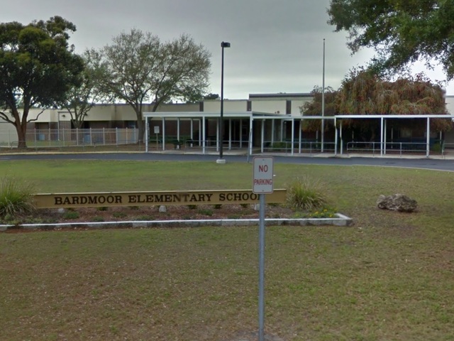 8900 Greenbriar Rd, Seminole, FL 33777, USA
