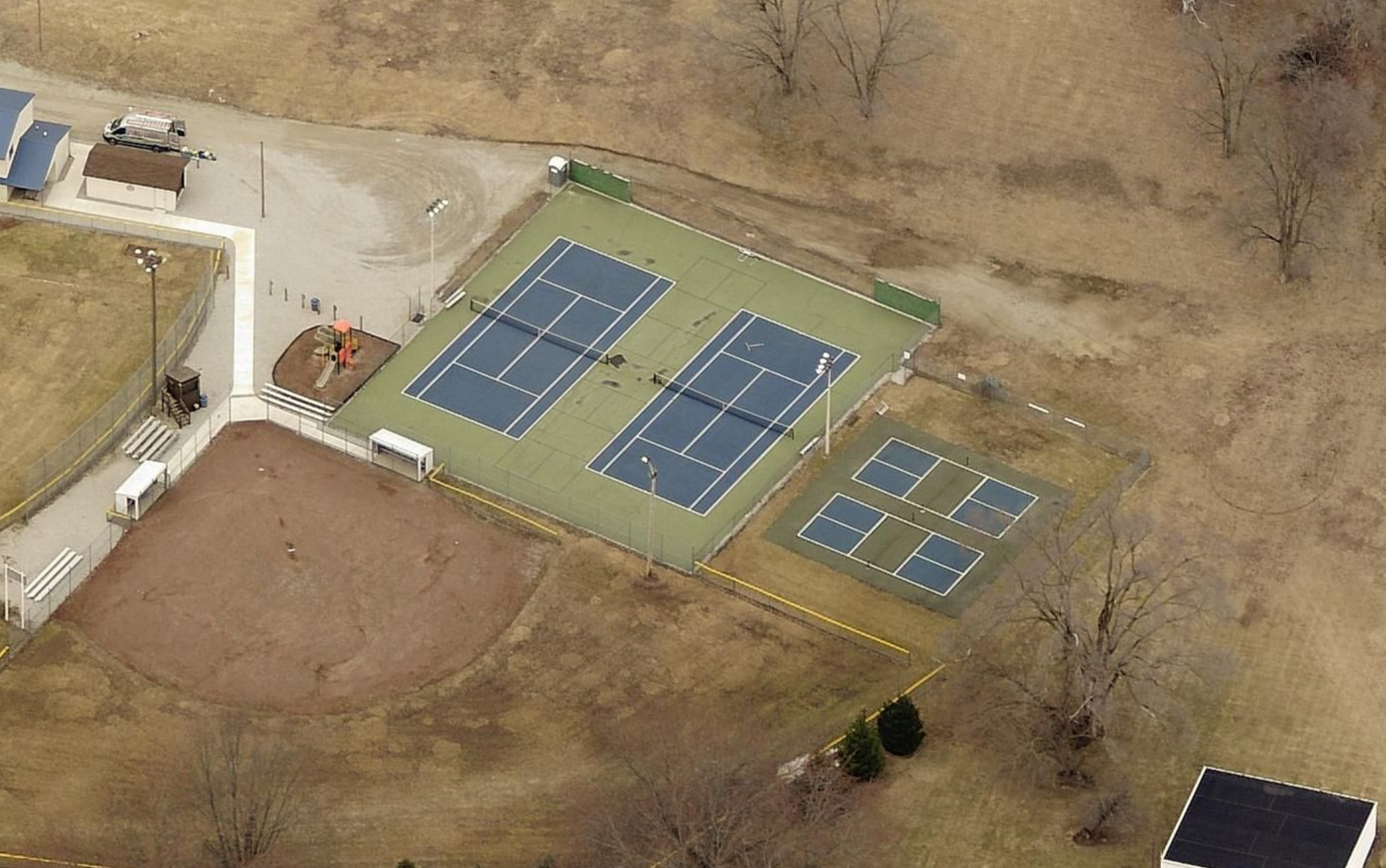 860 Ln 221b Hamilton Lk, Hamilton, IN, 46742, USA