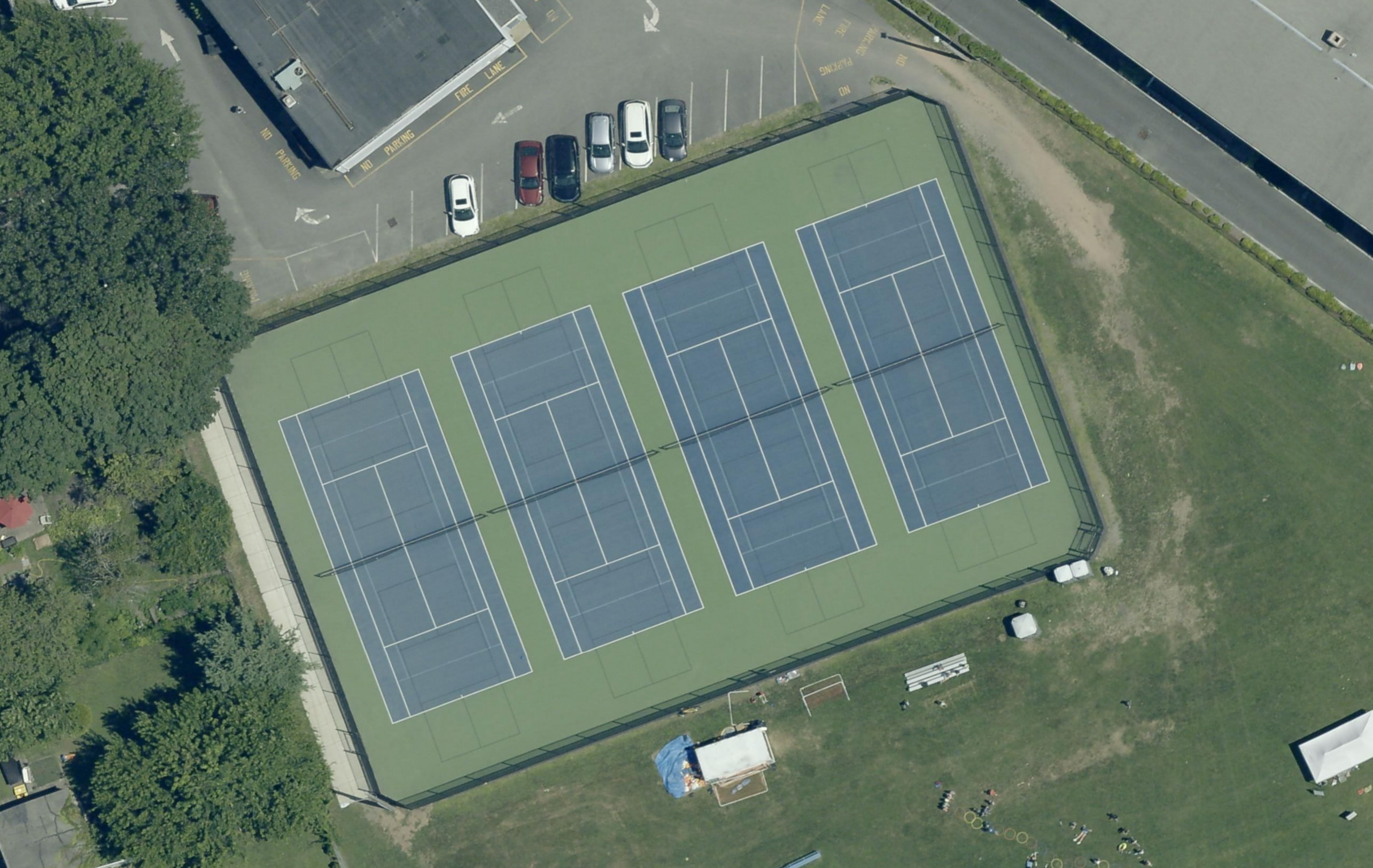 Pequossette Playground Tennis Courts