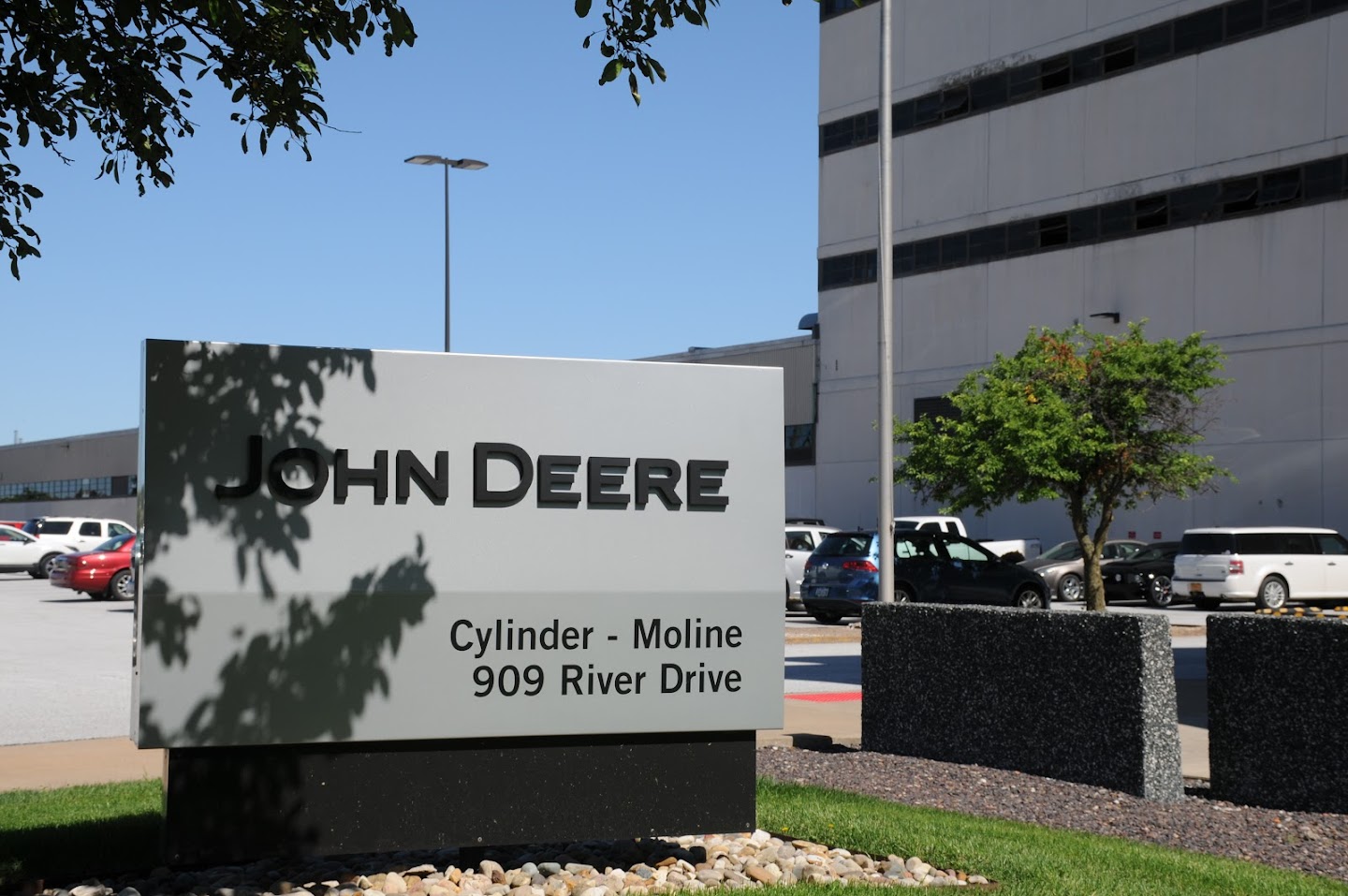 909 River Dr, Moline, IL, 61265, USA