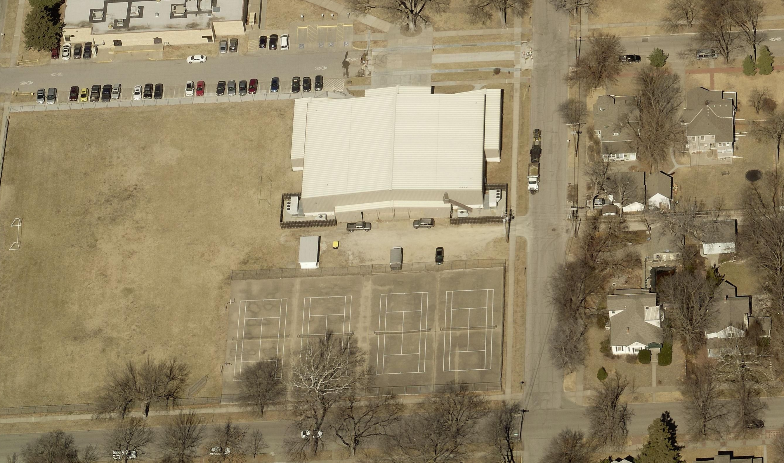 S 9th St, Manhattan, KS, 66502, USA