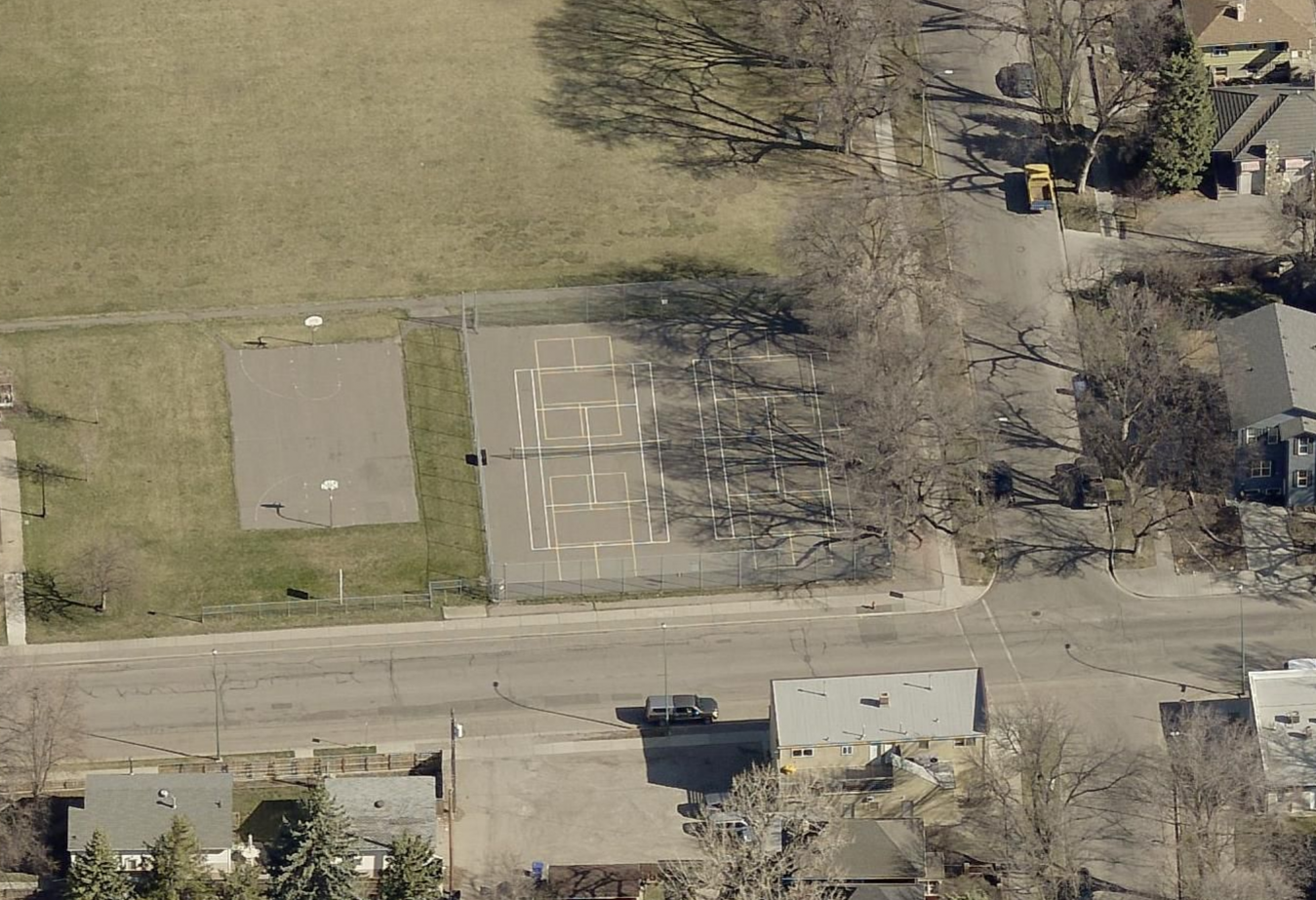 Kinsmen Park Courts