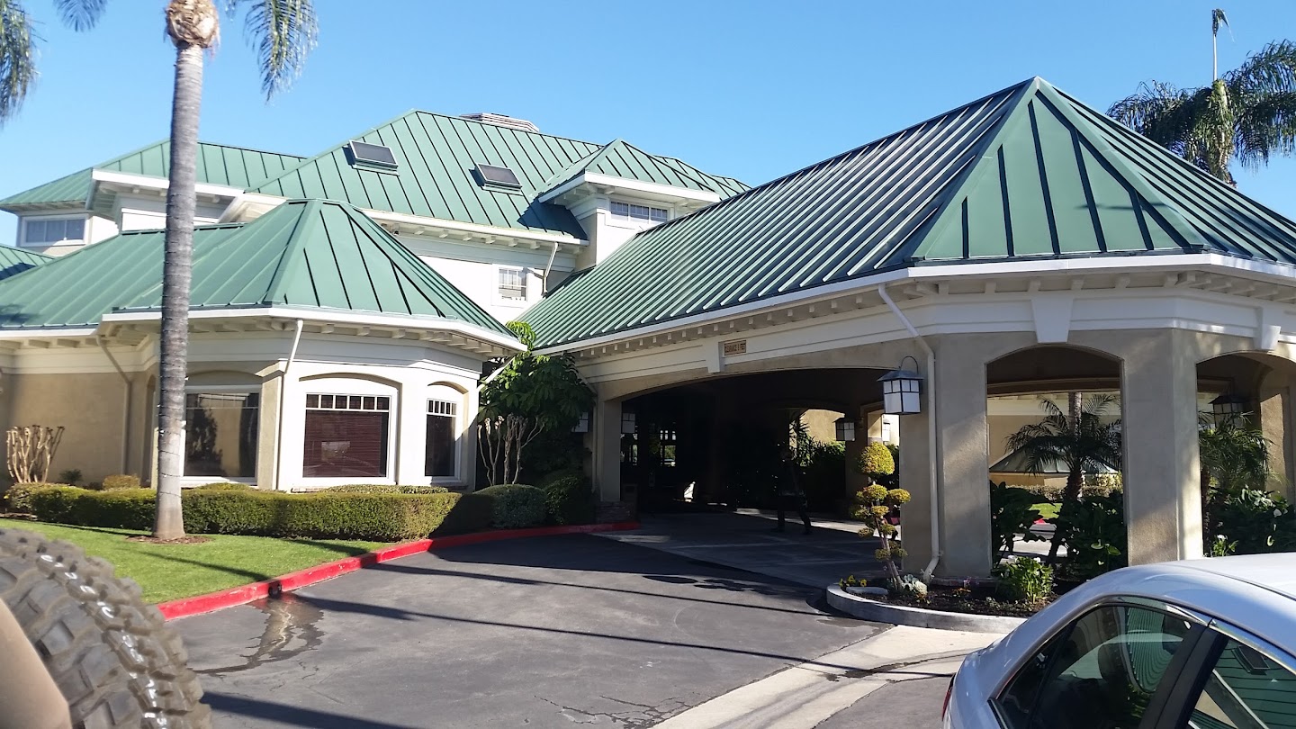 Pickleball at Victoria Club Bounce