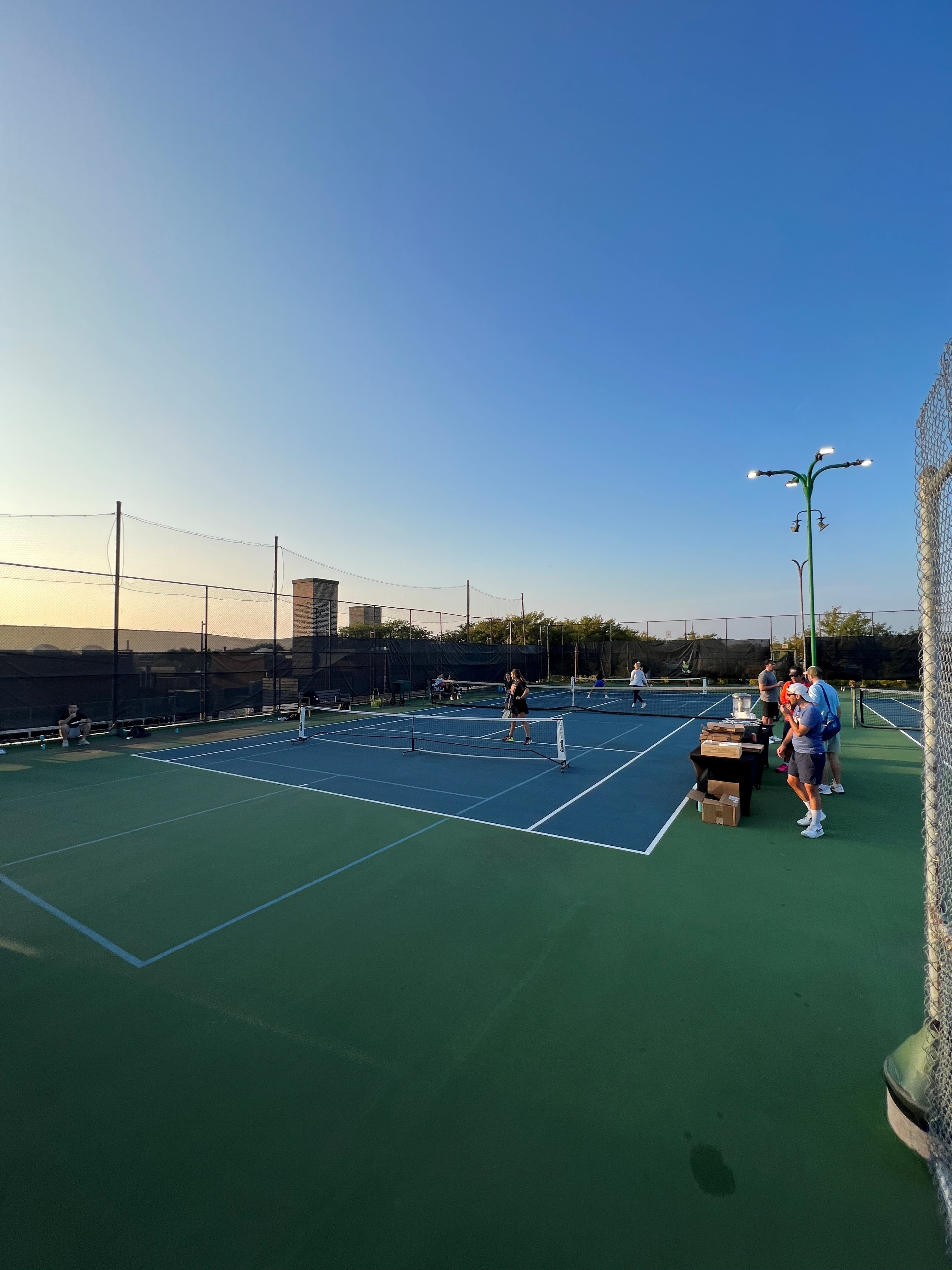 Lakeshore Sport & Fitness Club - Lincoln Park