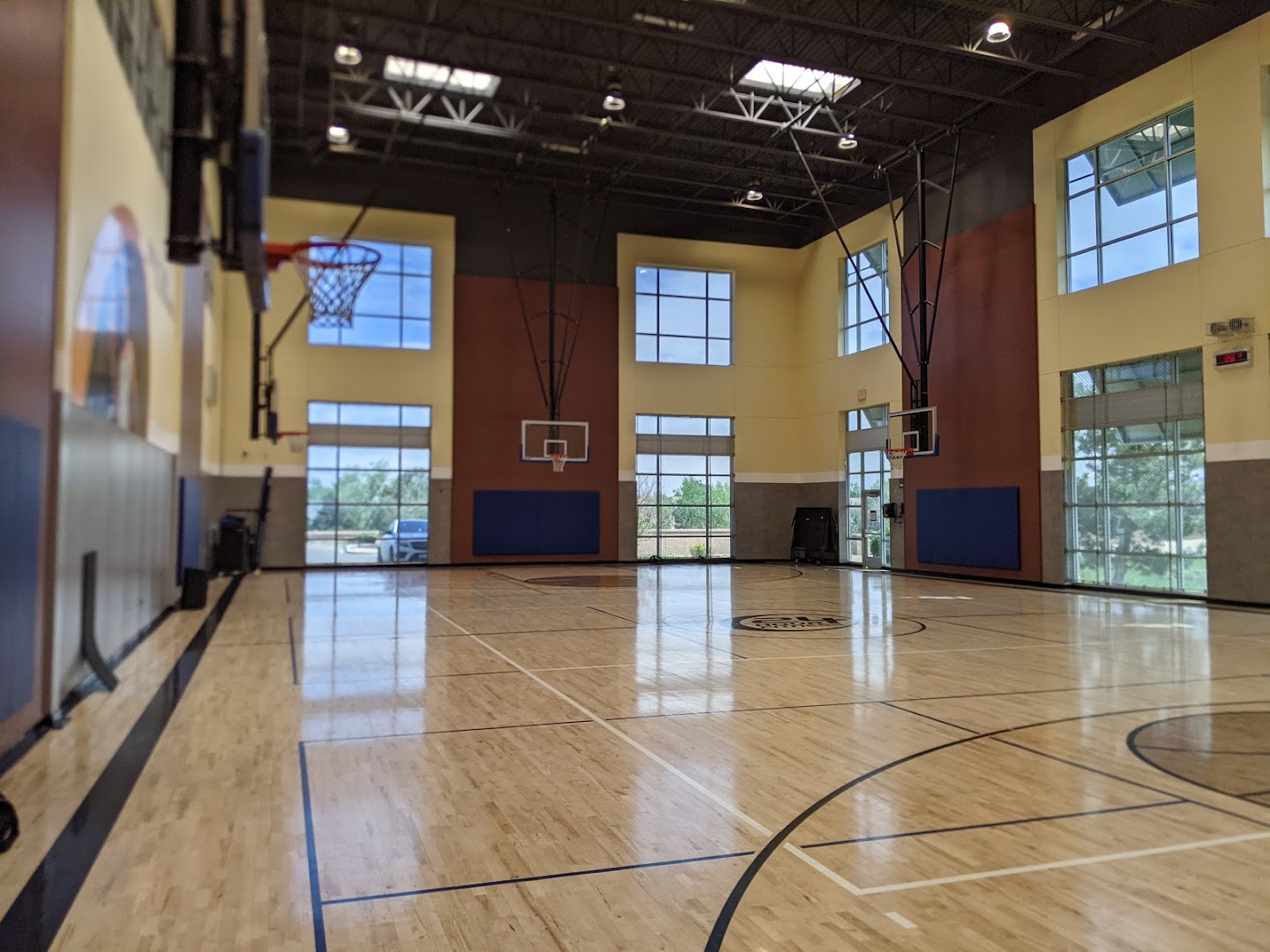 Centennial 24 Hr Fitness