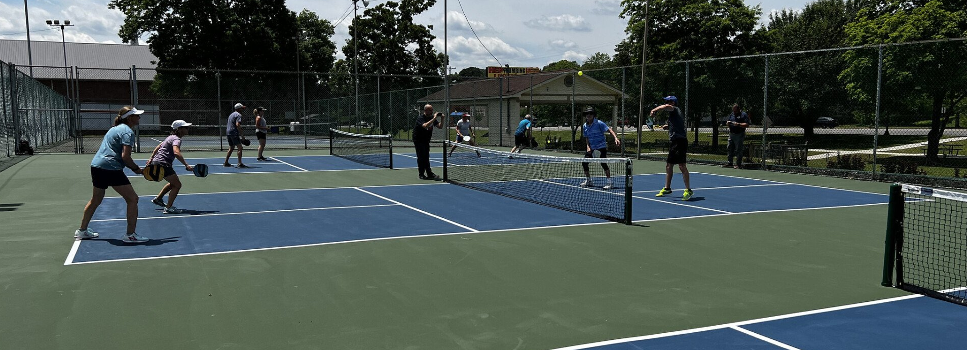 Kenmont Swim & Tennis Club