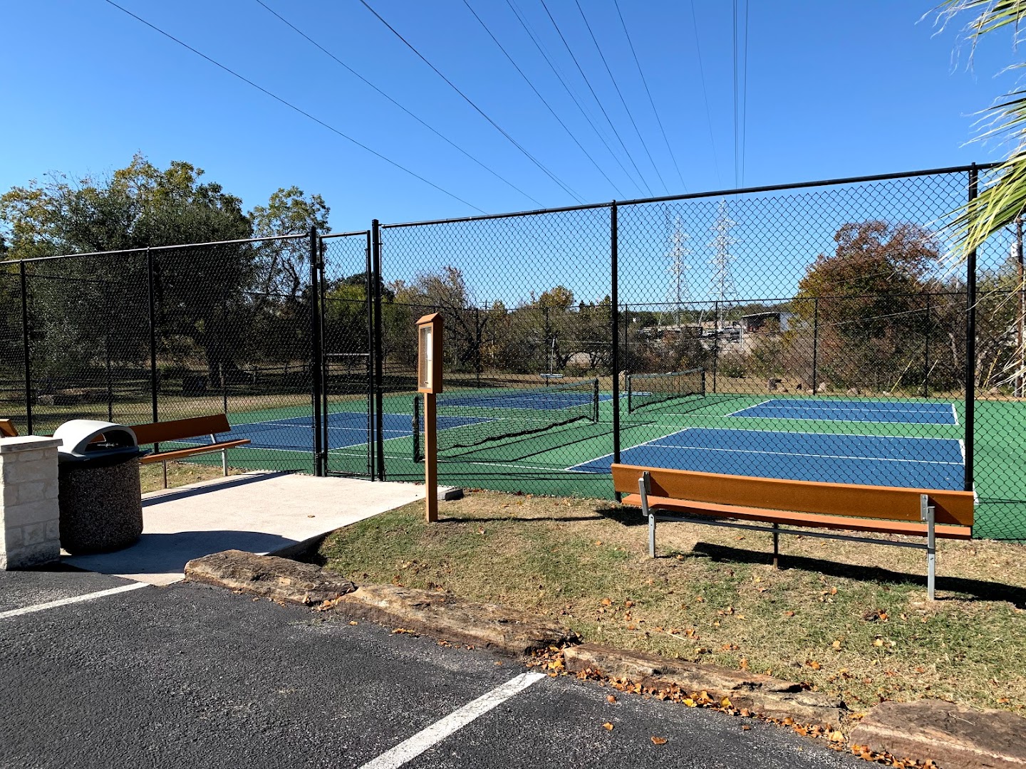 Pickleball at Sam Martin Memorial Pickleball Courts Bounce
