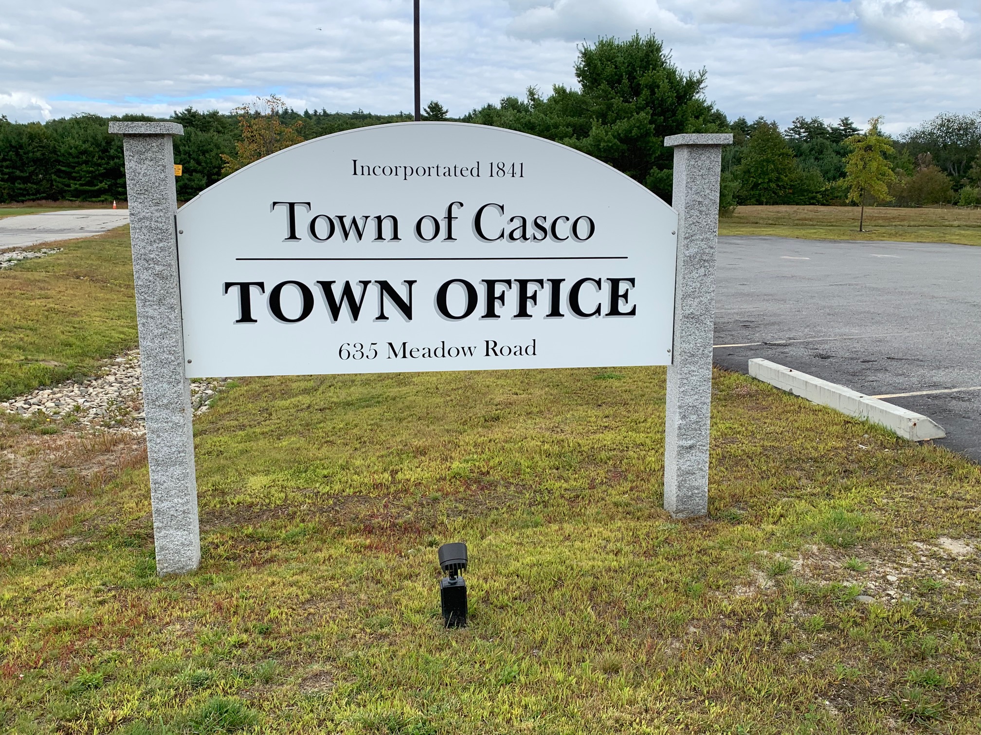 940 Meadow Rd, Casco, ME, 04015, USA