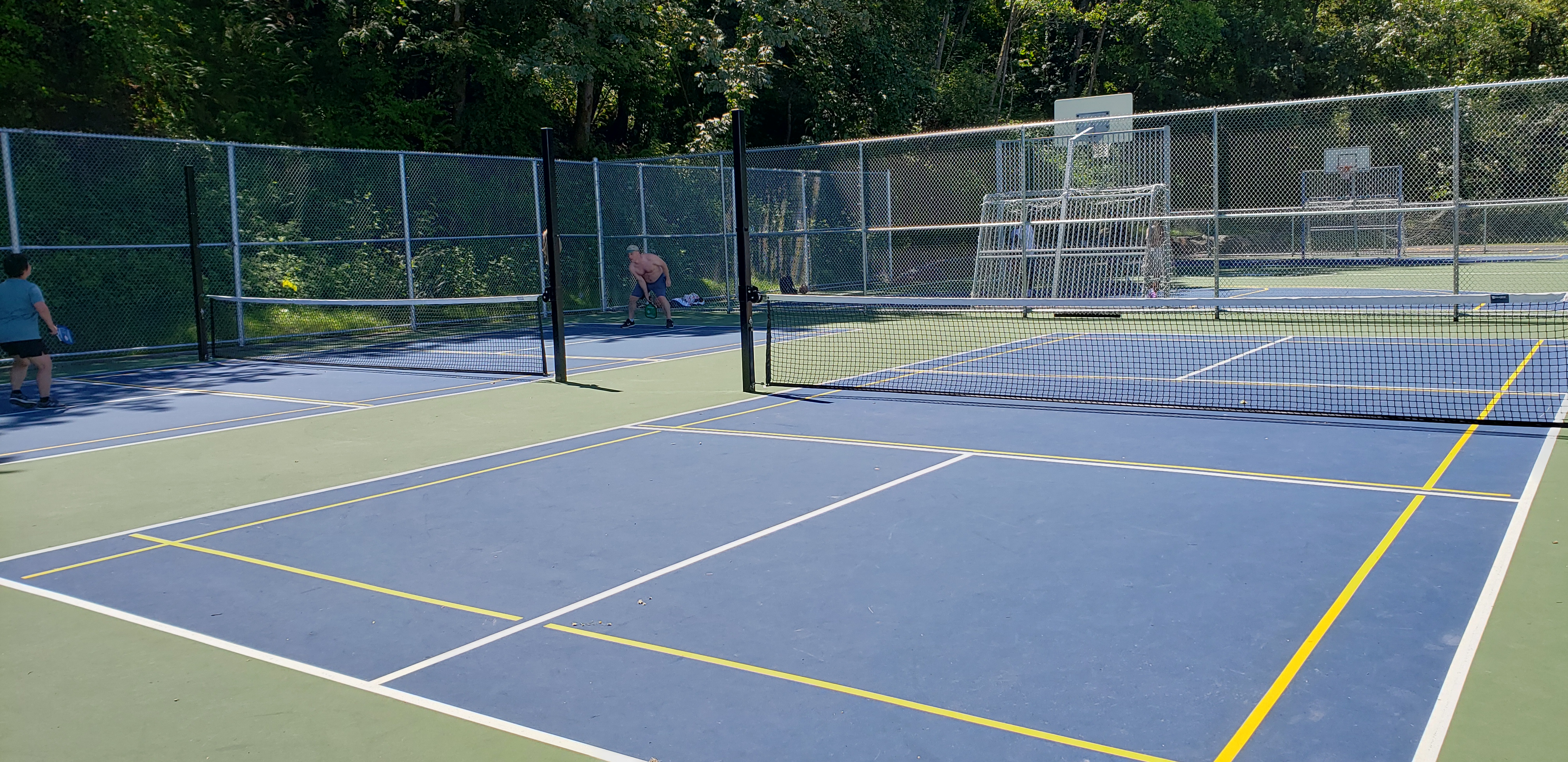 Lakeridge Playfield Pickleball and Badminton Courts