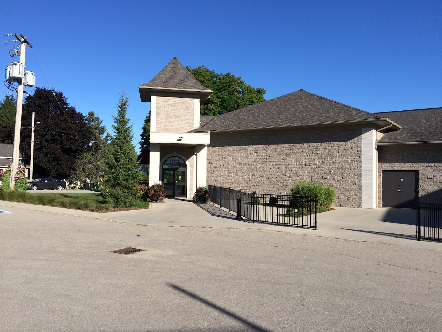 183 Enoch, Neustadt, Ontario, N0G 2M0