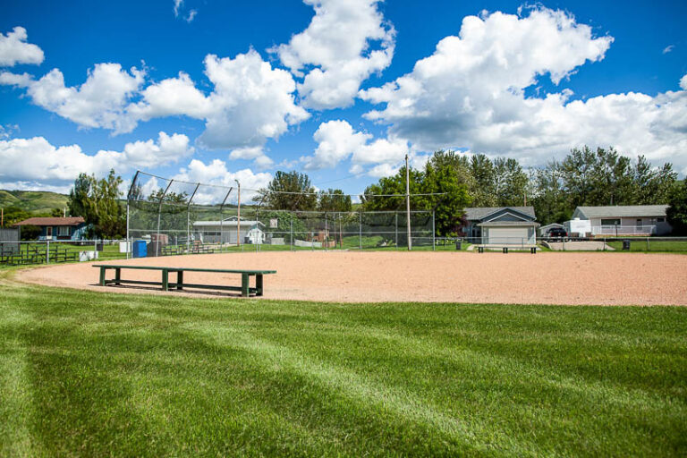 11133 91 St, Peace River, AB T8S 1P7, Canada