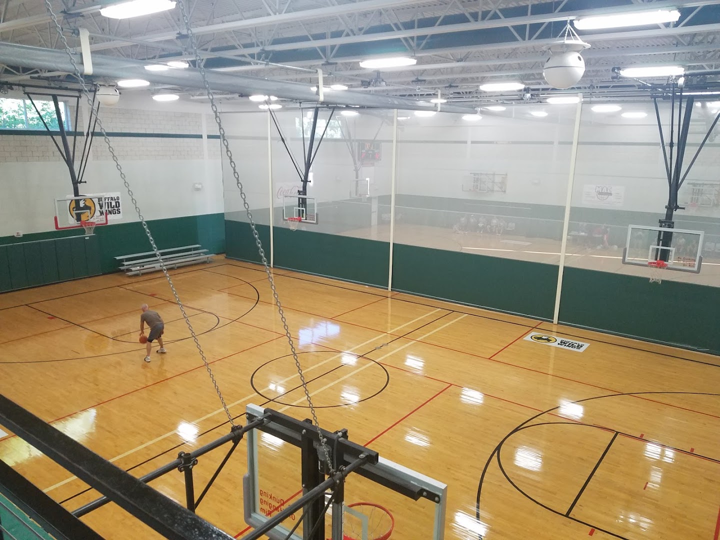 21225 Lorain Road, Fairview Park, Ohio 44126, USA