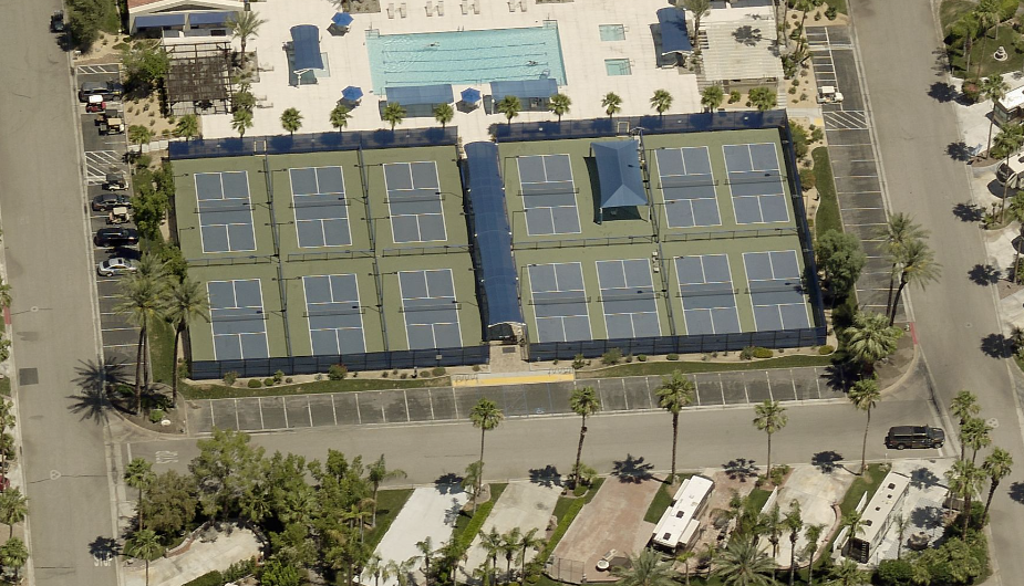 RV Resort & Country Club - Front